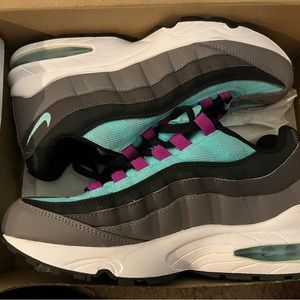 Nike Air Max ‘95, Women’s 8, Kids size 6.5